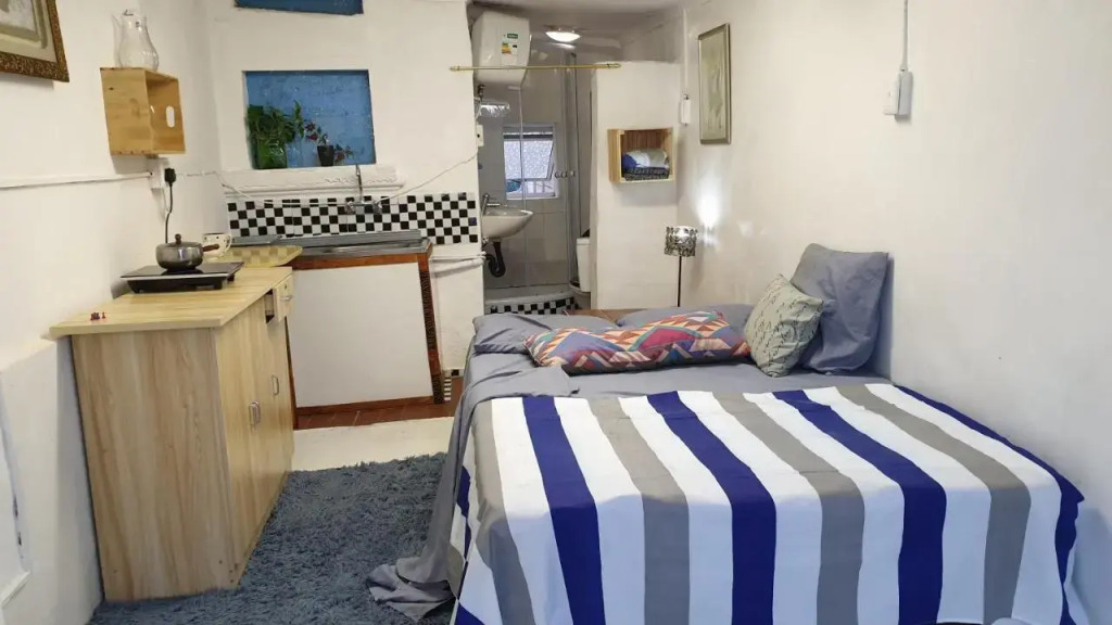 Cozy Private En Suite Studio