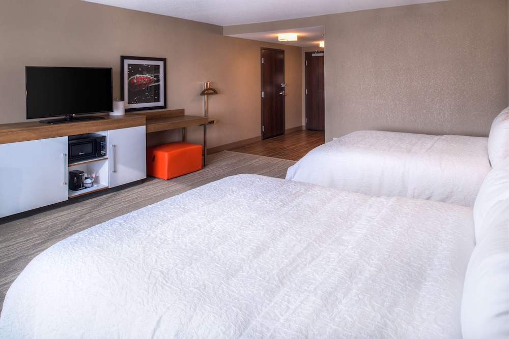 Hampton Inn & Suites Wixom - photo 20