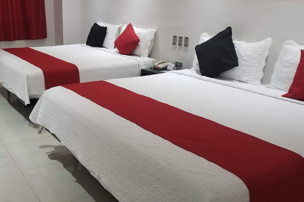 Hotel Dluxe & Suites in San Juan De Los Lagos, Mexico