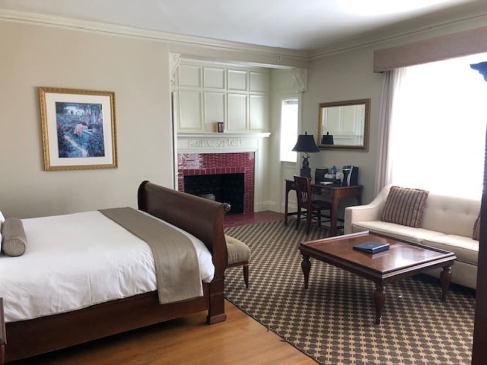 OceanCliff Hotel - photo 13