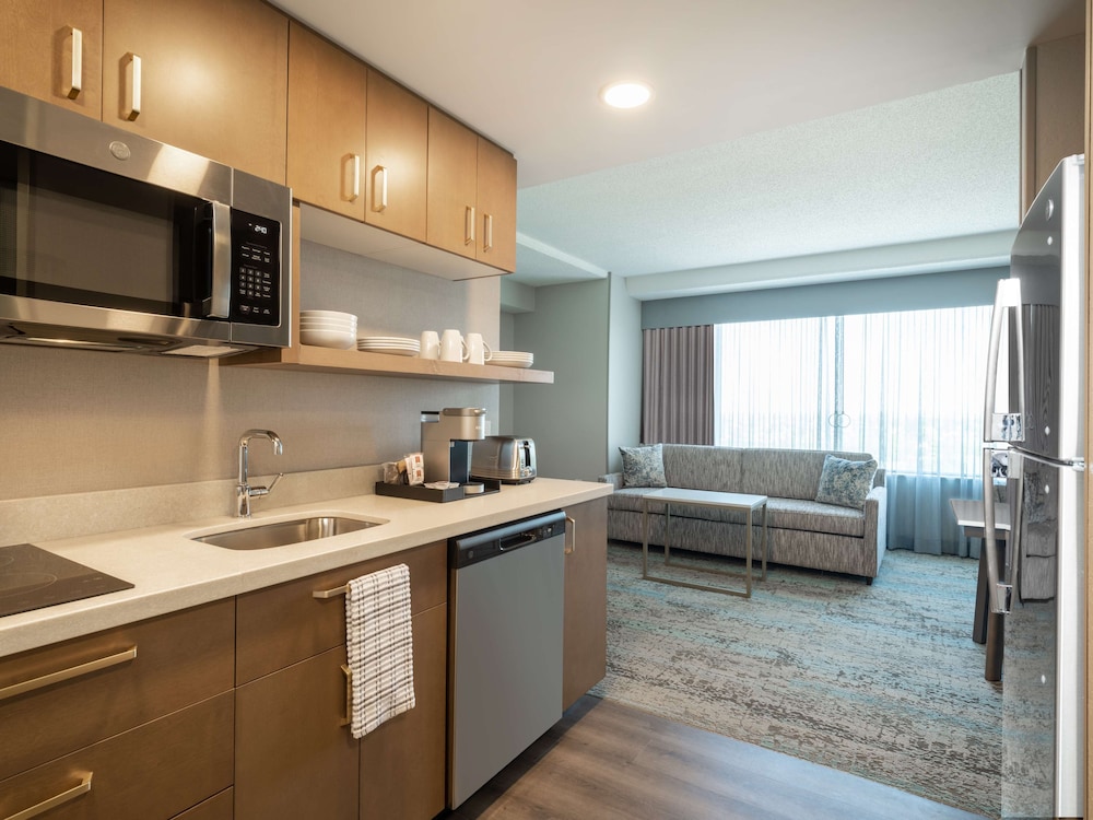 Homewood Suites by Hilton Toledo Downtown - photo 18