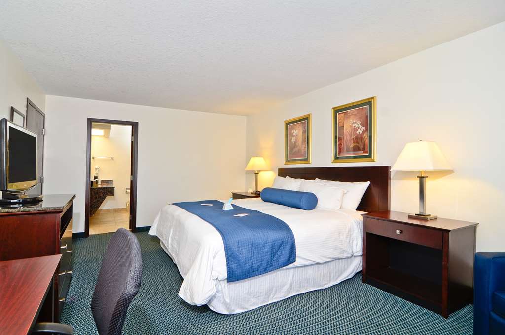 Best Western Gas City - photo 10