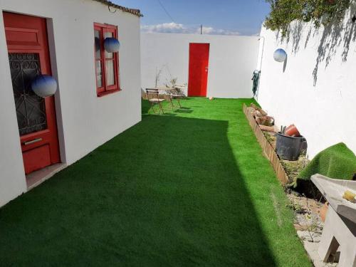 Bright and calm house with patio. — 4-Star Luxury Hotel in Vila Real De Santo Antonio, Portugal