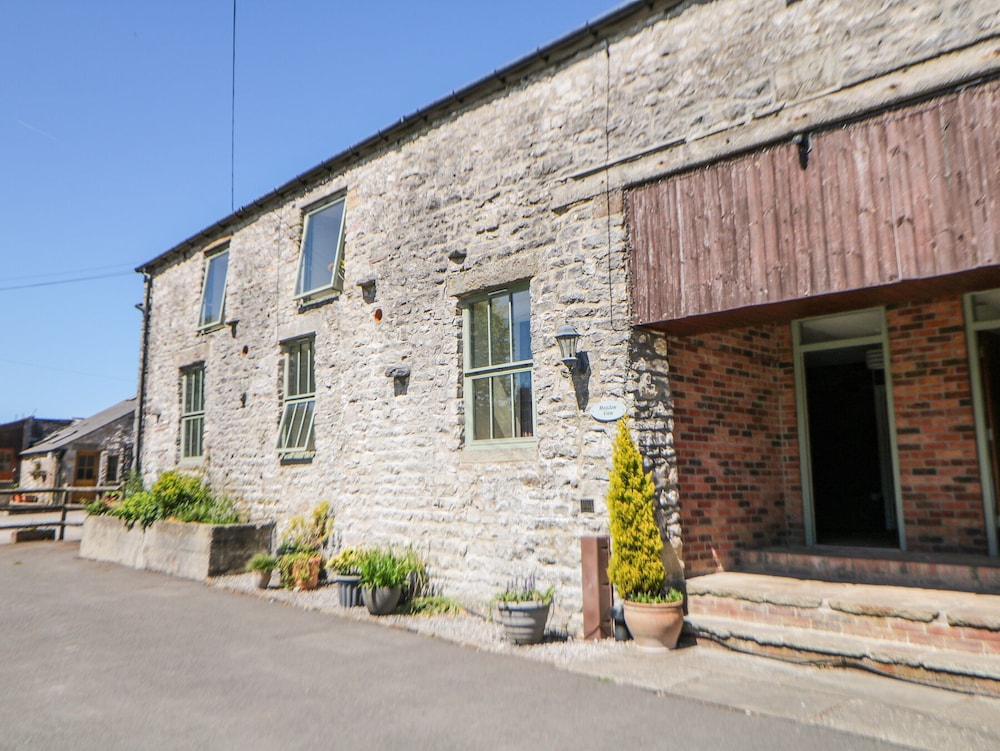 Meadow View - carbon neutral hotel in Buxton