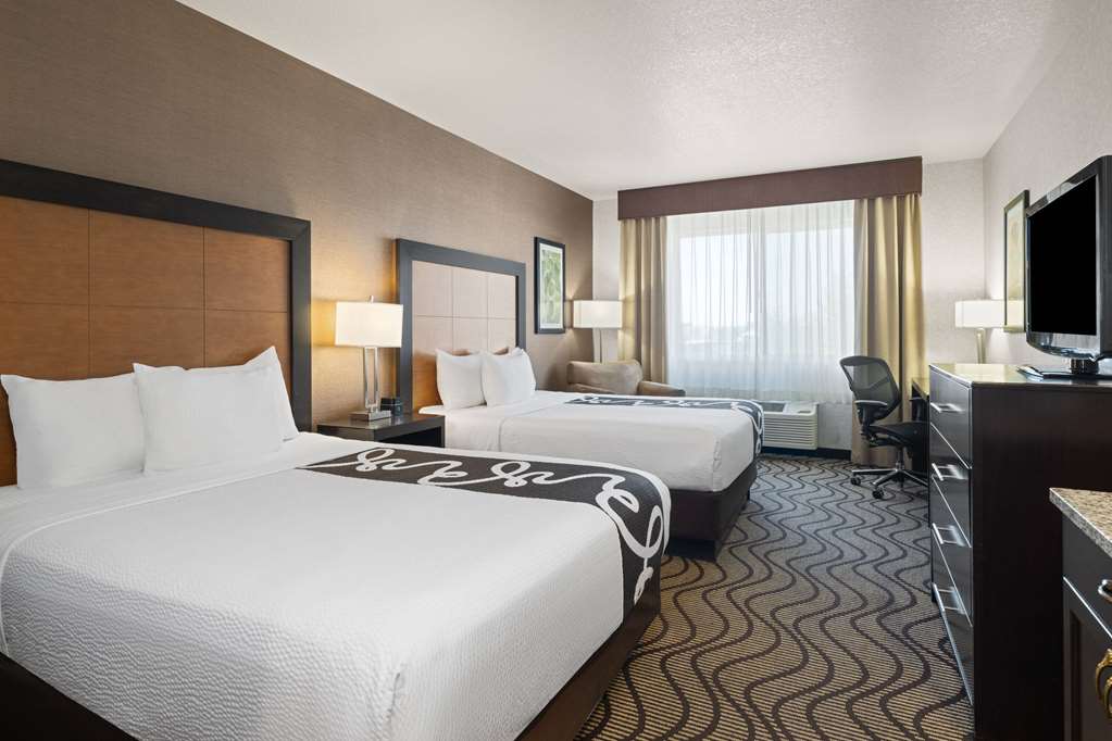 La Quinta Inn & Suites by Wyndham Idaho Falls Ammon - photo 39