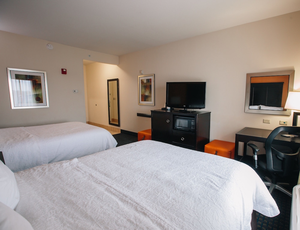 Hampton Inn & Suites Effingham - photo 17