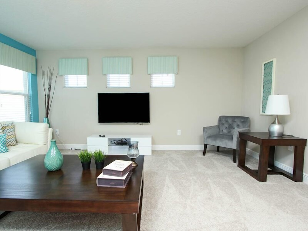 Ov3520 Solterra Resort 5 Bed 4.5 Baths Villa - photo 18