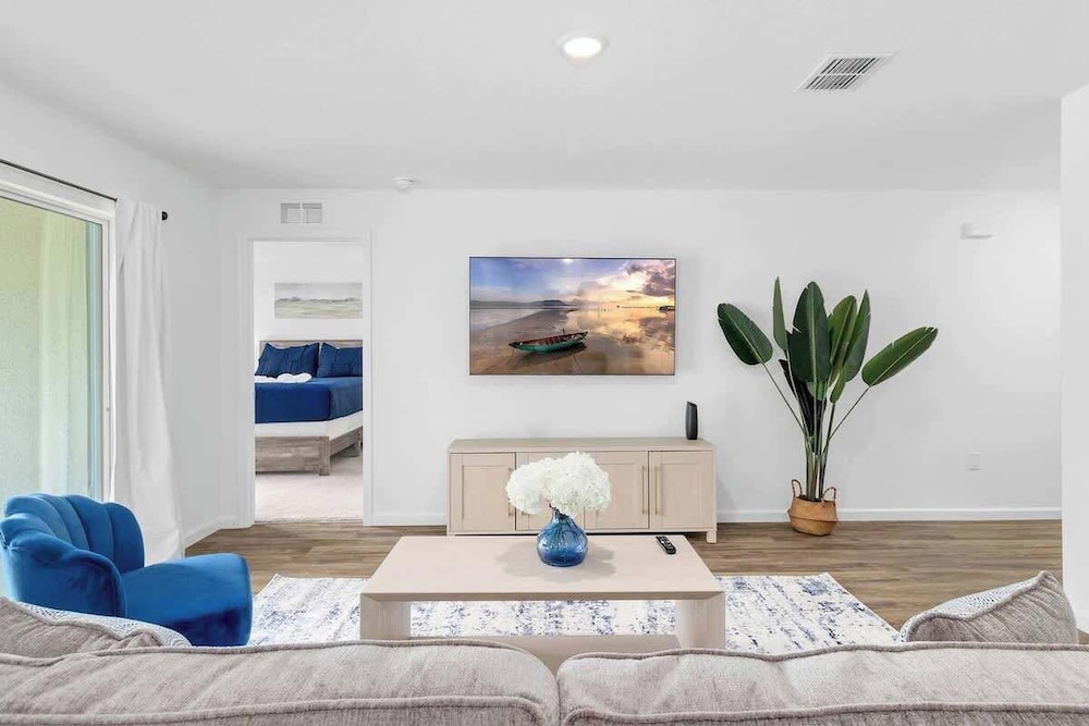 Springhill Retreat 3 bed 2 Bath - carbon neutral hotel in Spring Hill