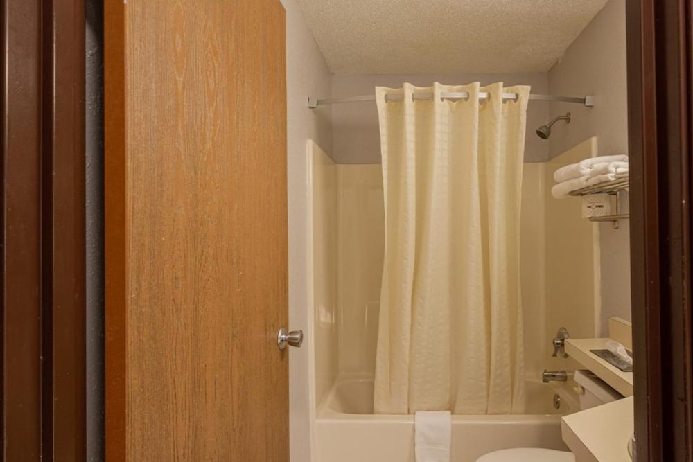 Coratel Inn & Suites by Jasper Hastings - photo 19