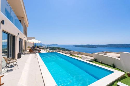 Green Horizon Sea Views Villa