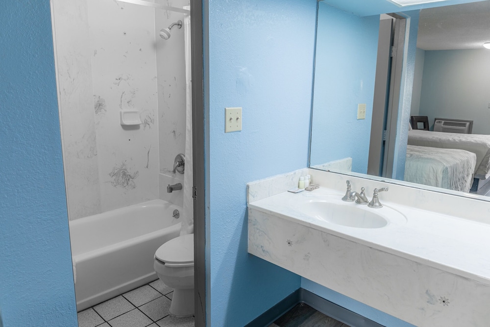 Sandcastle Inn - photo 6