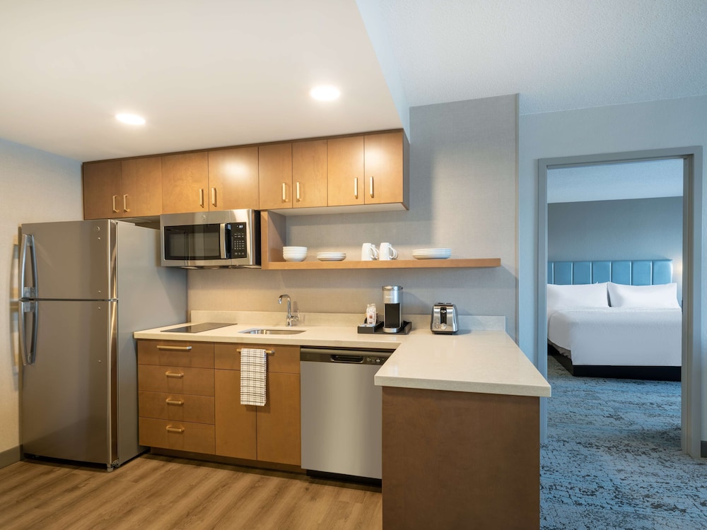 Homewood Suites by Hilton Toledo Downtown - photo 20