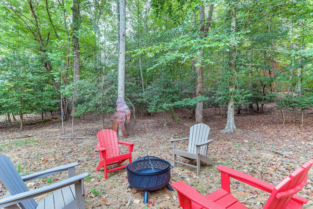 Ellijay Resort Home w Hot Tub & Fire Pit - photo 23
