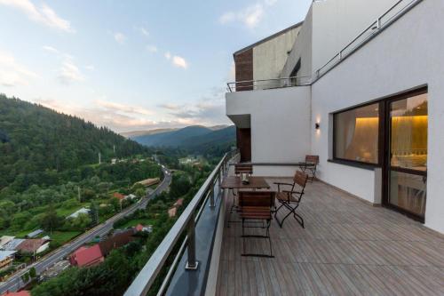 Apartament Carol Sinaia — 4-Star Luxury Hotel in Sinaia, Romania