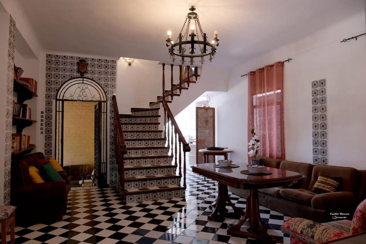 Alojamiento Rural Casa Los Arenales — 4-Star Luxury Hotel in Puente-Genil, Spain
