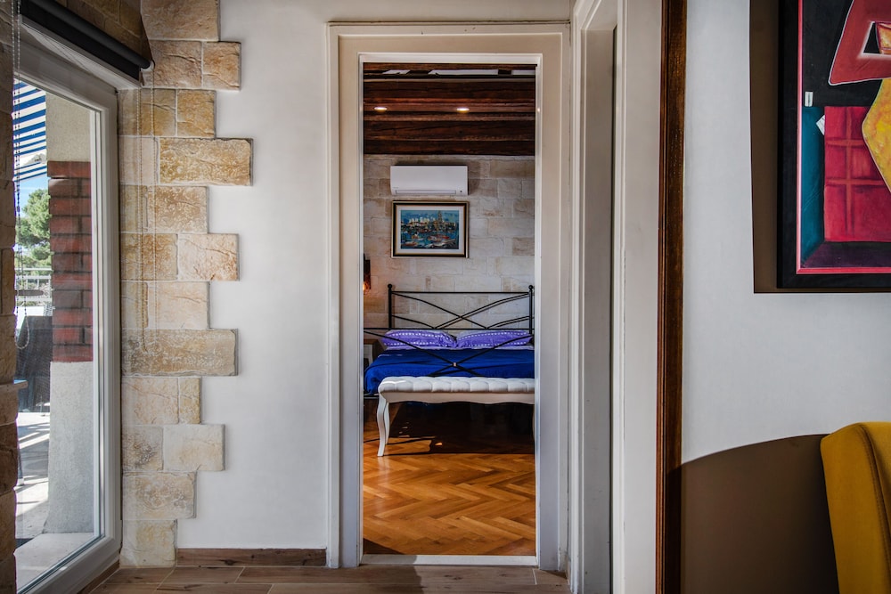 Apartment Ami — 4-Star Luxury Hotel in Split, Croatia