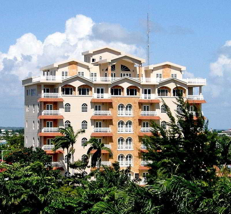Renaissance Tower — Belize City — photo 2