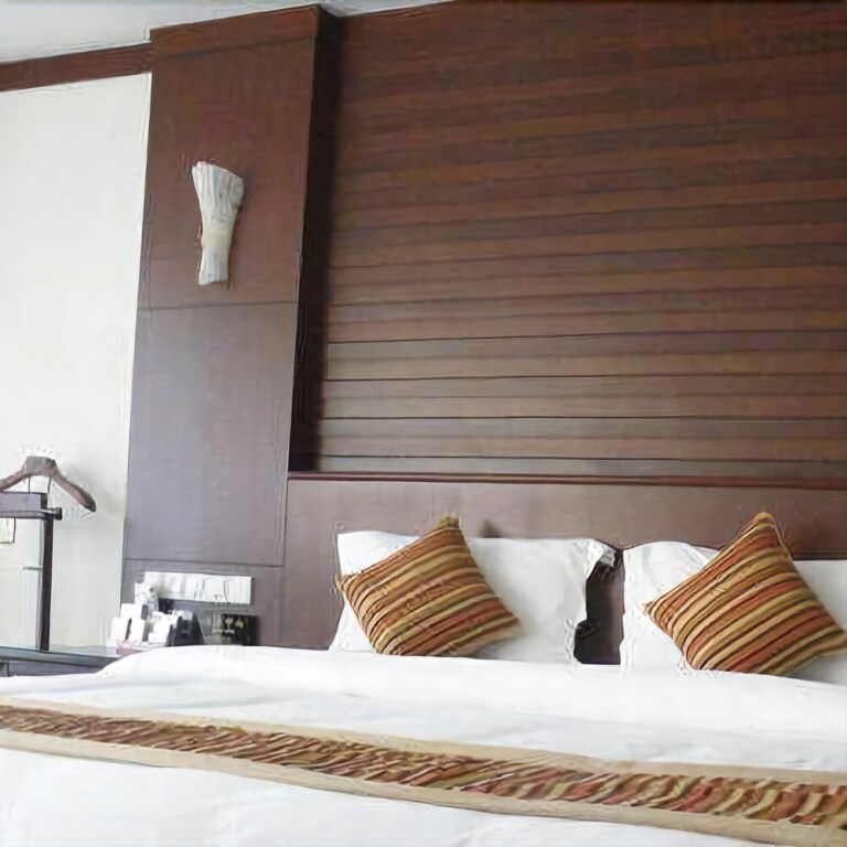 Xinglixiong Hotel — hotel in Zhanjiang