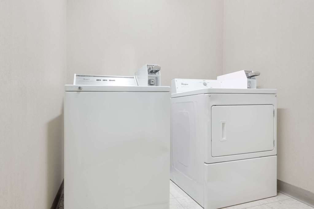 Days Inn by Wyndham Norton - photo 15