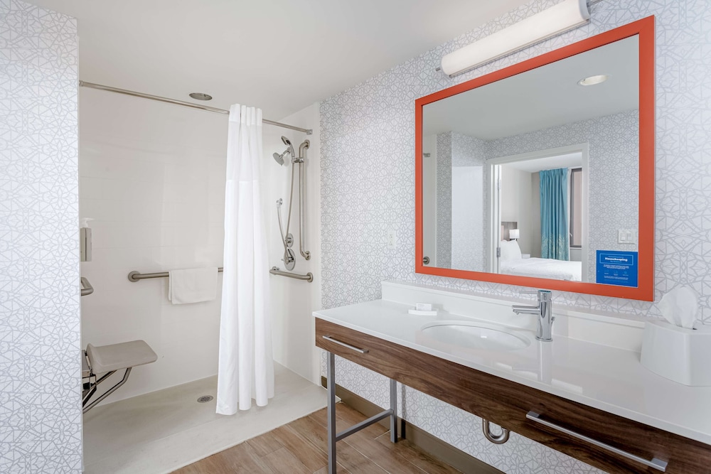 Hampton Inn & Suites Orange Beach Gulf Front - photo 45