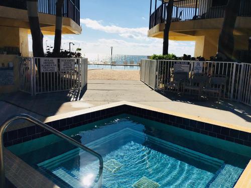 Coco Plum Beach & Tennis Club & Marina - photo 12