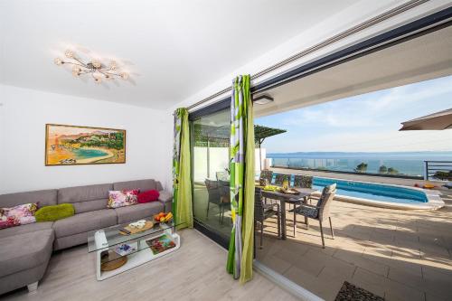 Villa Matić — 4-Star Luxury Hotel in Makarska, Croatia