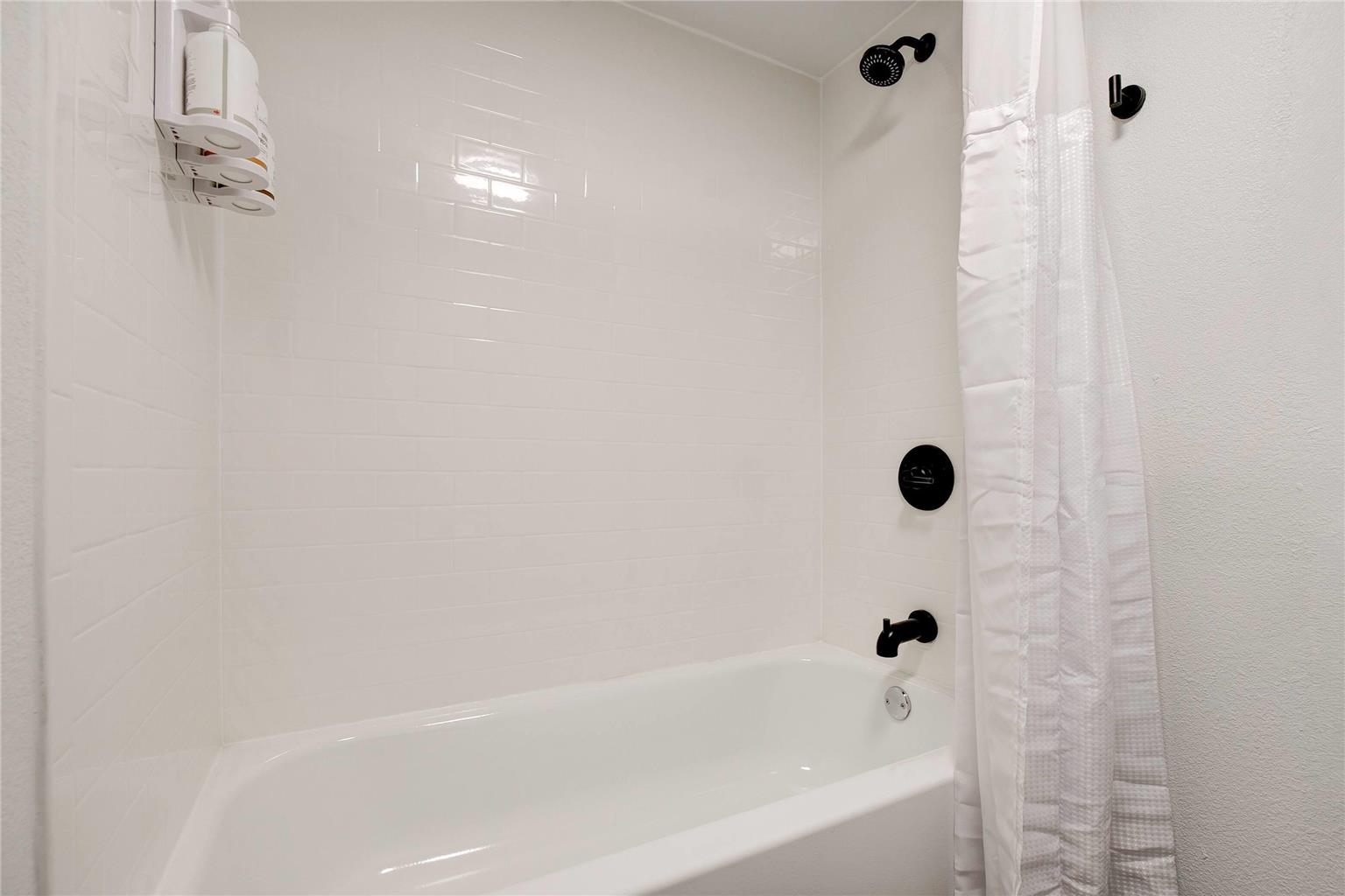 La Quinta Inn by Wyndham Columbia SE Fort Jackson - photo 27