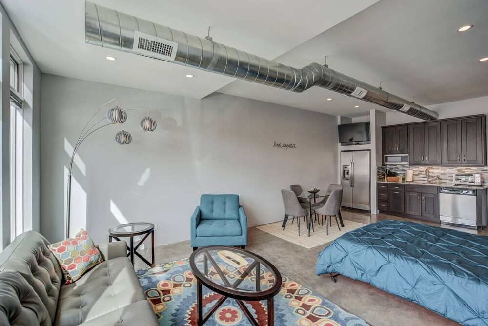 1BD Studio Downtown Close to Hiking W ac - photo 7