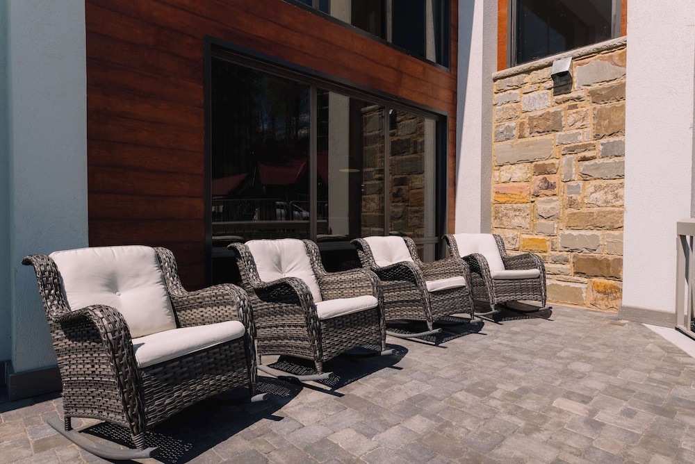 Hampton Inn Gatlinburg - photo 47