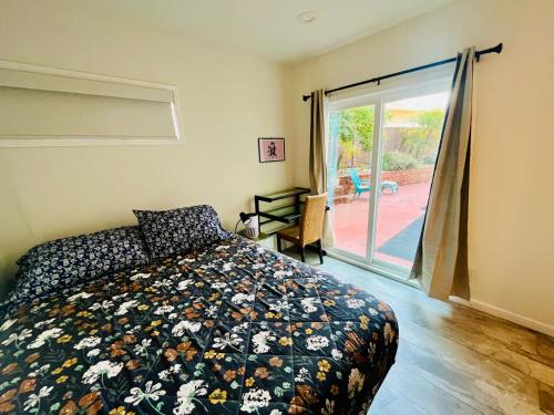 Private Room0 Own Bath Own Entry Shared Kitchen Walk to UCSD — 4-Star Luxury Hotel in San Diego, United States