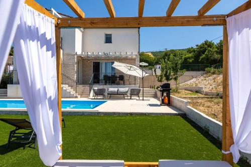 Villa Aurora — 4-Star Luxury Hotel in Jadranovo, Croatia