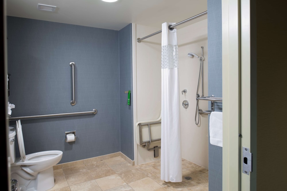 Hampton Inn & Suites Vineland - photo 16