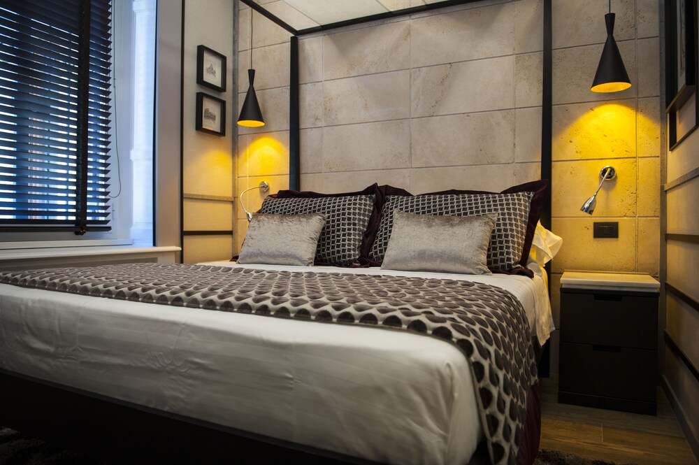 Holidays At The Spanish Steps - last minute hotel in Rome