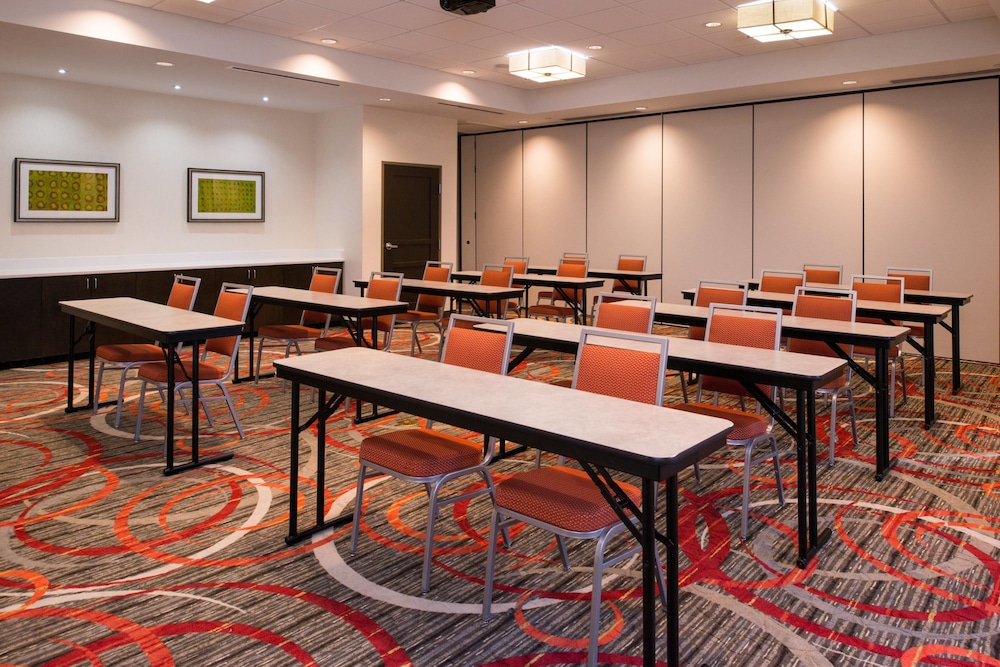Holiday Inn Express Hotel & Suites Monroe - photo 59