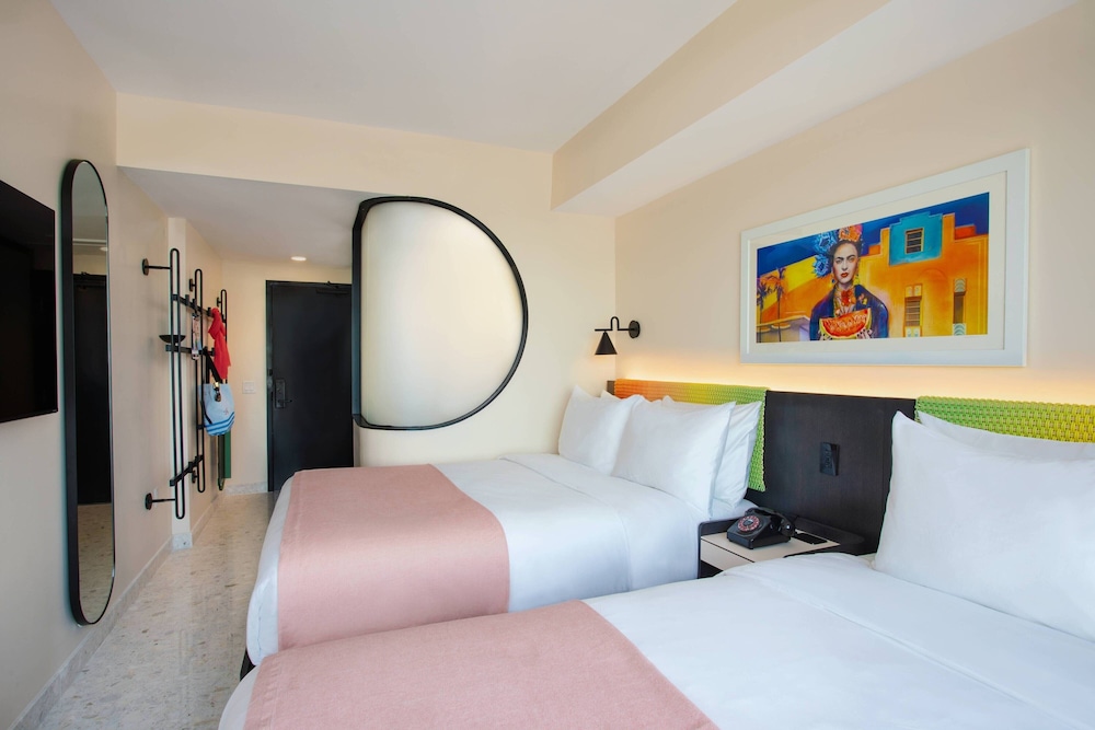 Moxy Miami South Beach - photo 8
