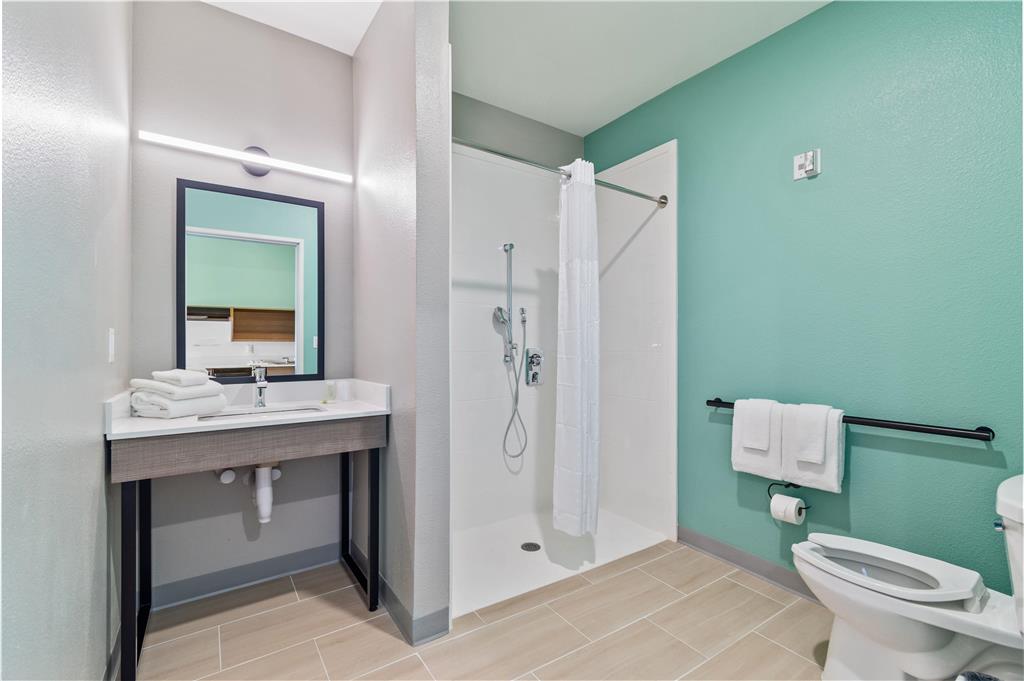 ECHO Suites Extended Stay by Wyndham Houston Katy West - photo 19