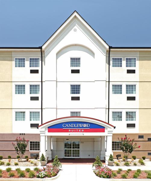 Suburban Studios Fort Smith - photo 3
