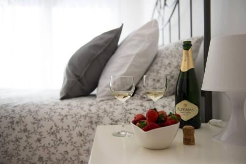Appartamento Pelèr13 con balcone e parcheggio — 4-Star Luxury Hotel in Riva Del Garda, Italy
