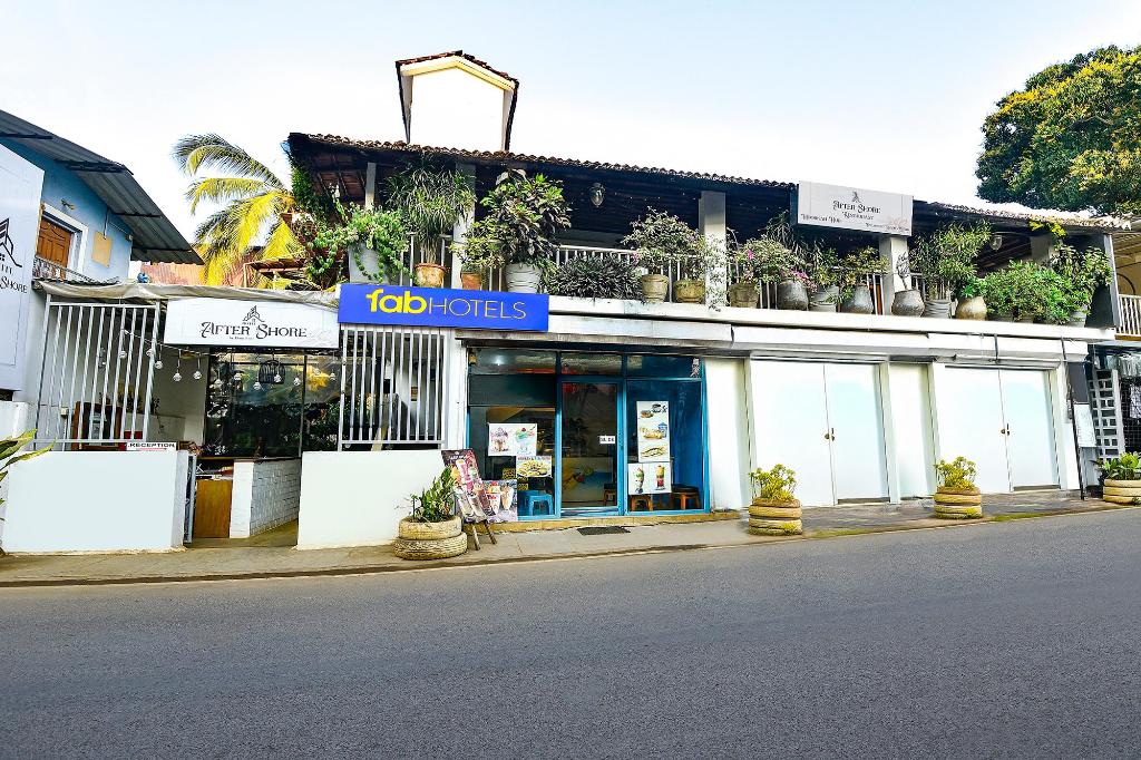 Fabexpress After Shore in Baga, India