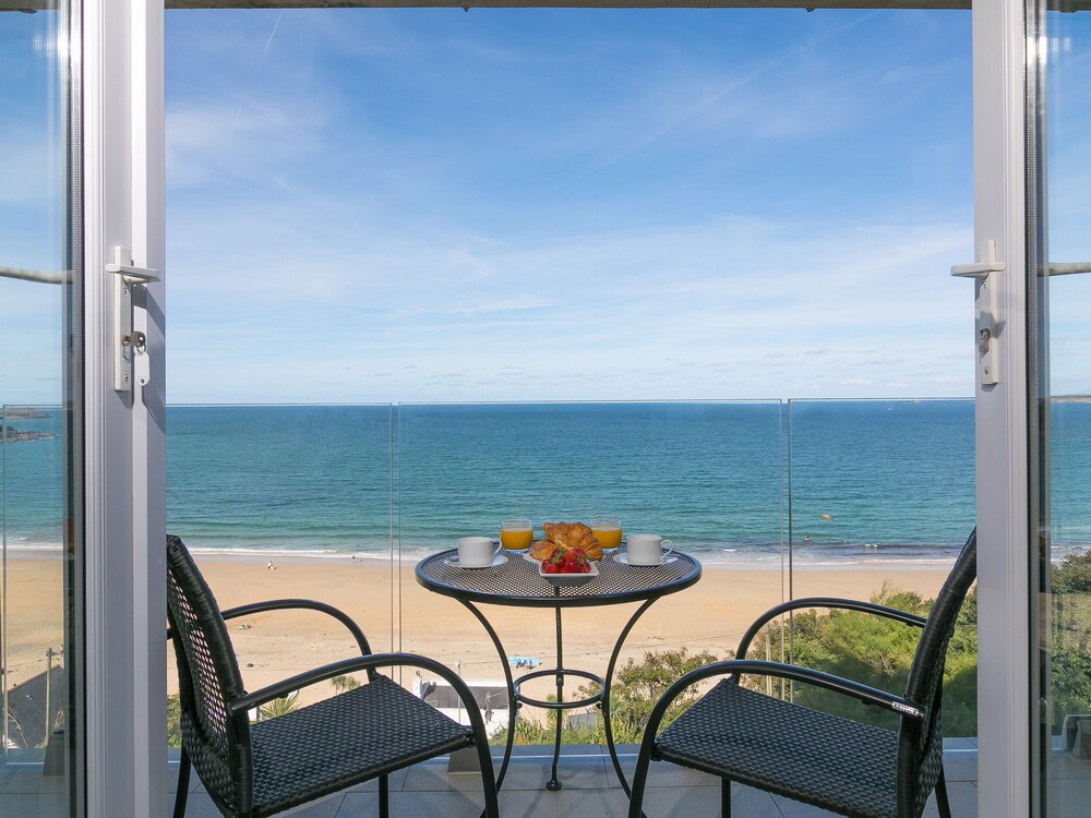 Ivory — 4-Star Luxury Hotel in St Ives, United Kingdom