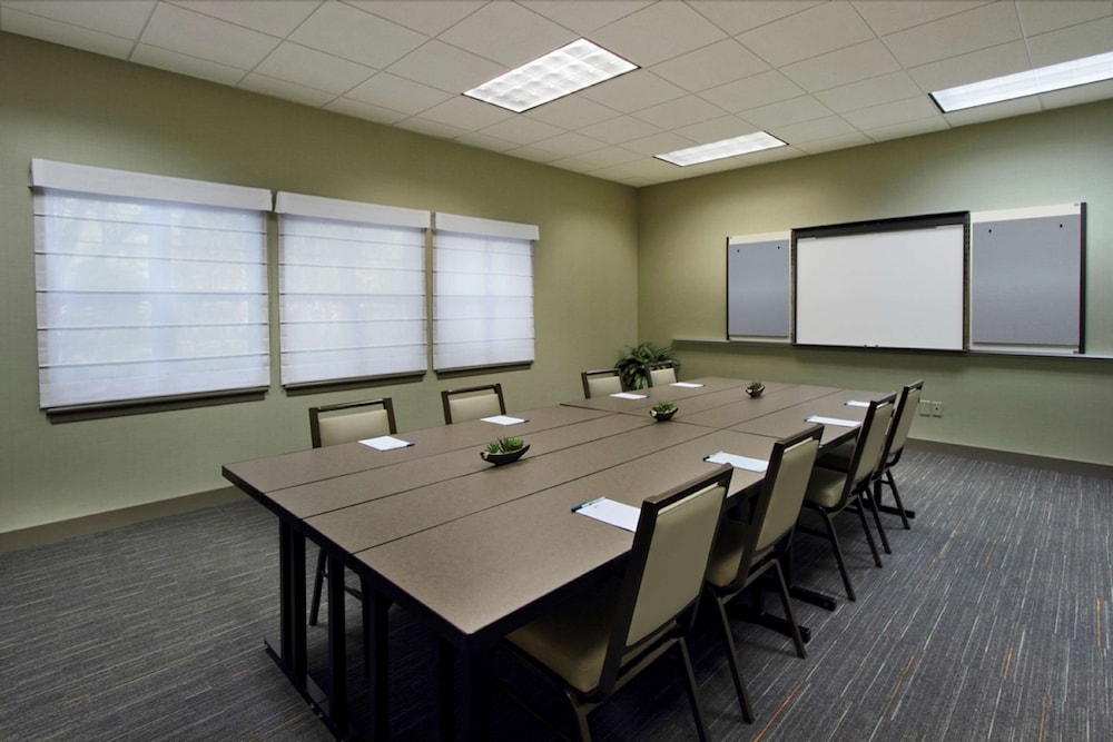 Homewood Suites by Hilton Newark Fremont - photo 38