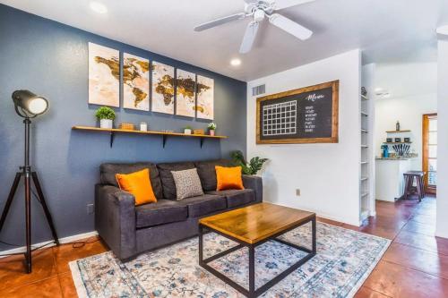 2BR Hideaway with Patio Springtime in Downtown — 4-Star Luxury Hotel in Tucson, United States