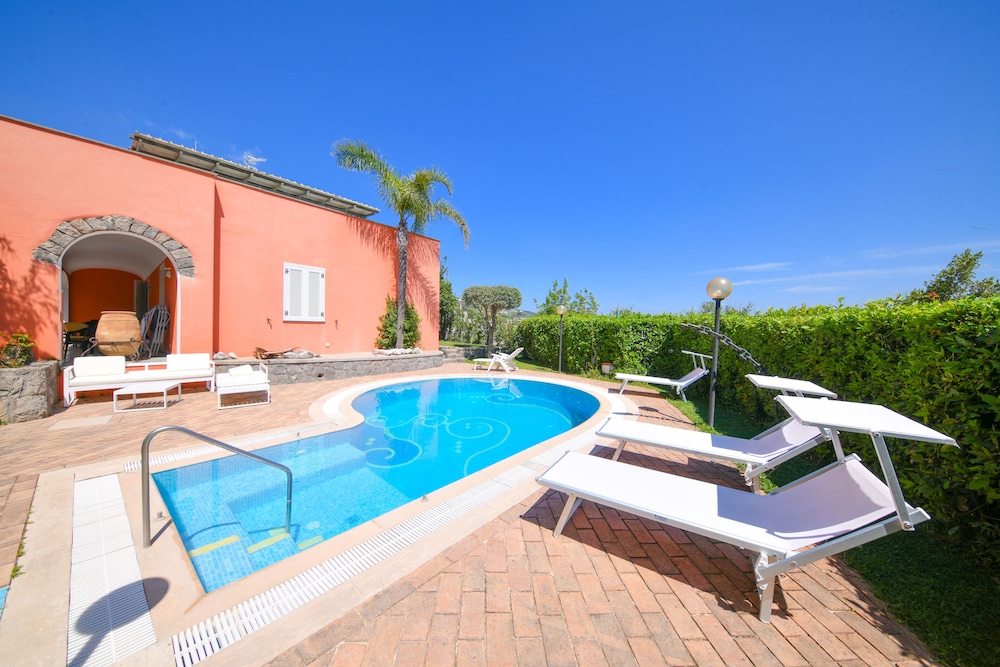 Villa Stefania — 4-Star Luxury Hotel in Ischia, Italy
