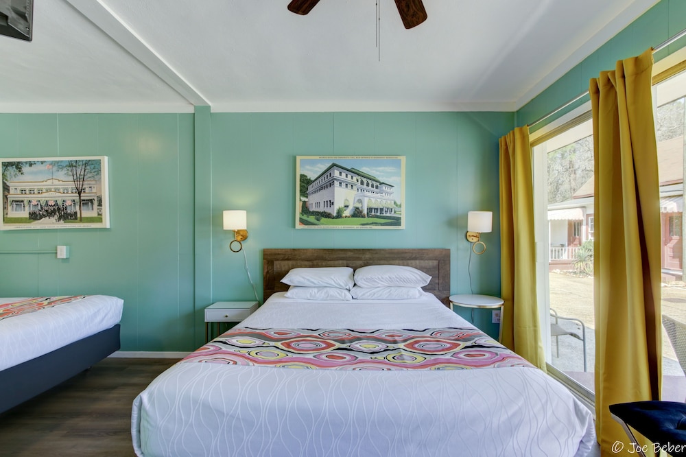 Gold Inn Hot Springs - photo 12