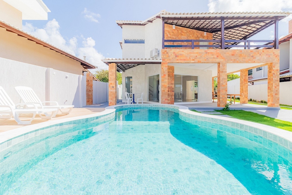 GB03 Maravilhosa Casa 5 Suítes a 200m da Praia — 4-Star Luxury Hotel in Camacari, Brasil