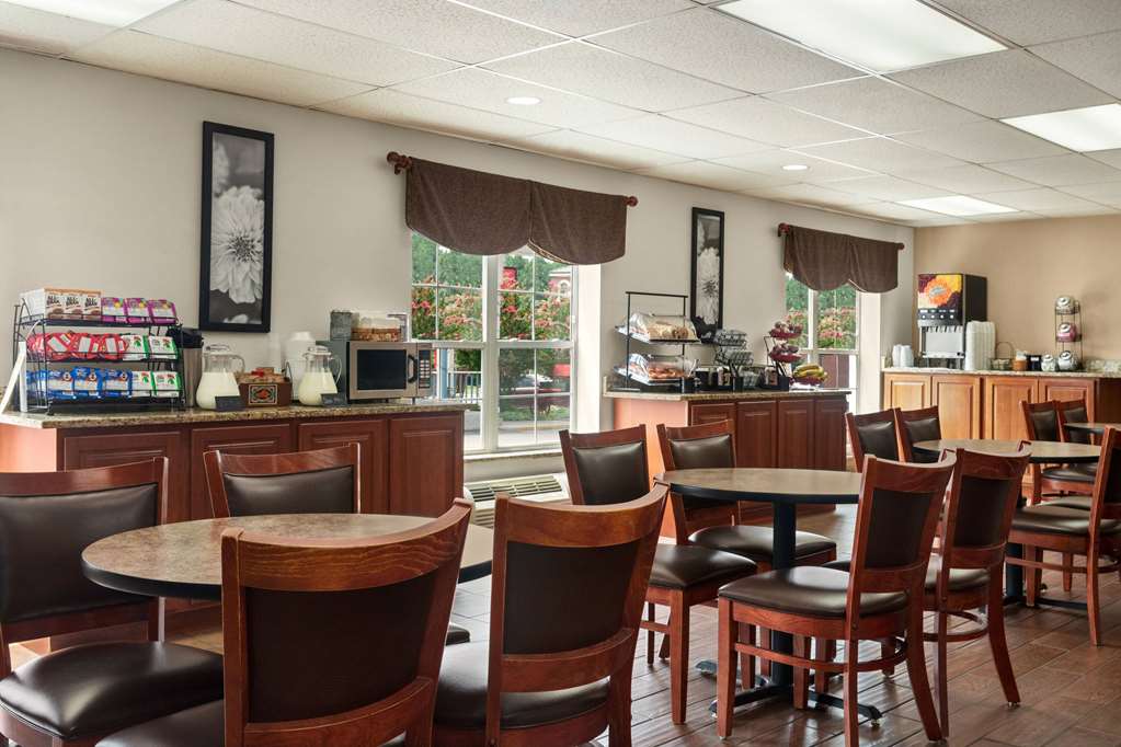 Ramada by Wyndham Pigeon Forge North - photo 29