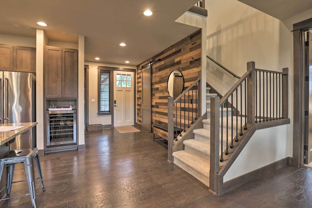 Luxury Suncadia Resort Retreat with Private Hot Tub - photo 13