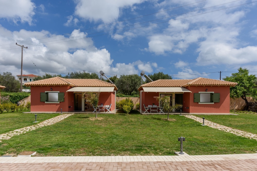 Comfeto & Mandolato Sweet Houses — 4-Star Luxury Hotel in Kefalonia, Greece