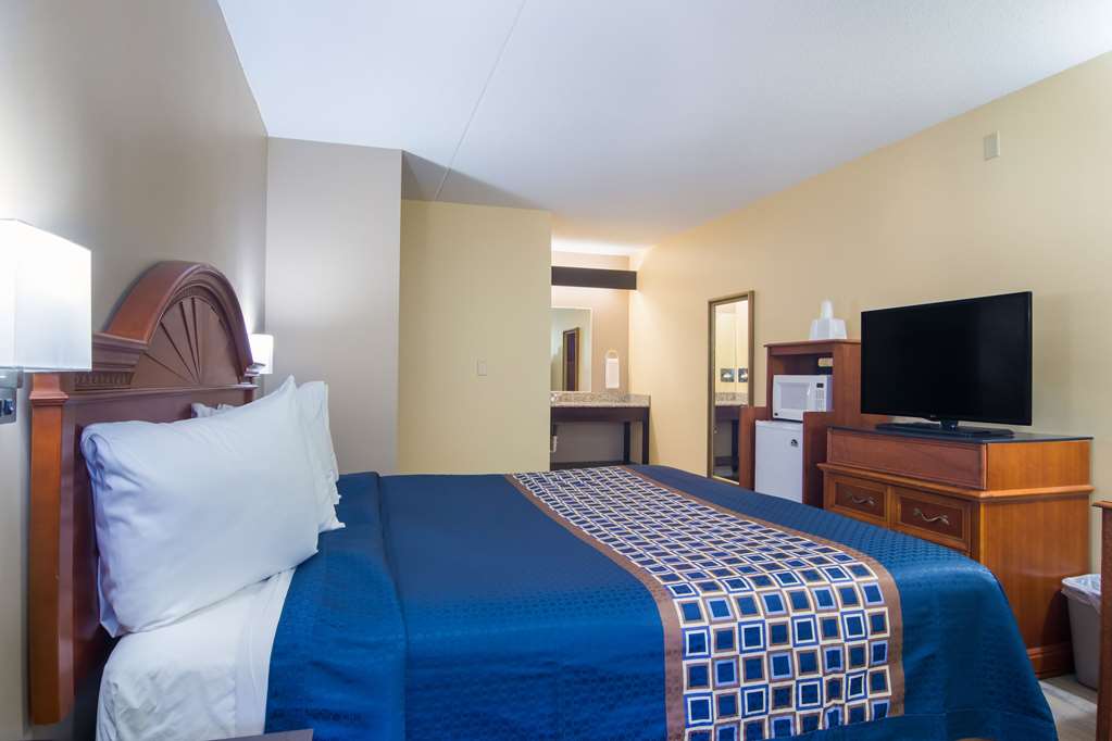 Rodeway Inn & Suites Monroeville Pittsburgh - photo 13