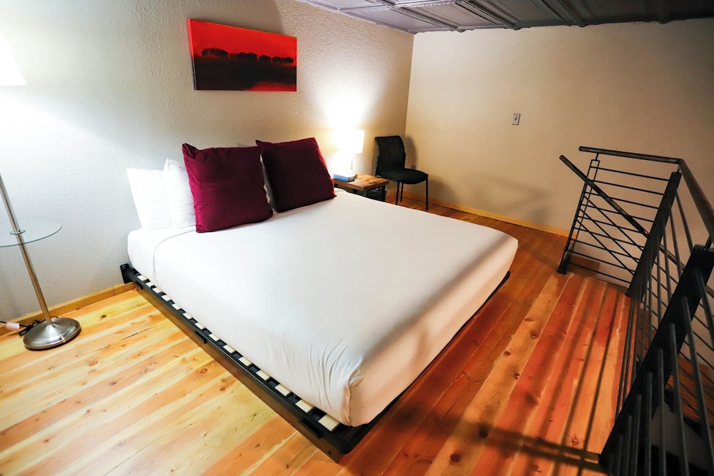 The Hotel Sturgis - photo 33